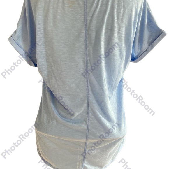 Lilly Pulitzer Luxletic Top Bryana Tee Size XS Summer Blue Lightweight T-Shirt - Picture 4 of 6